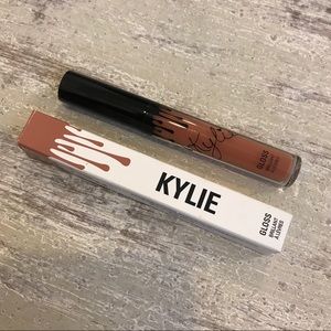 Kylie Lipgloss in ‘Exposed’